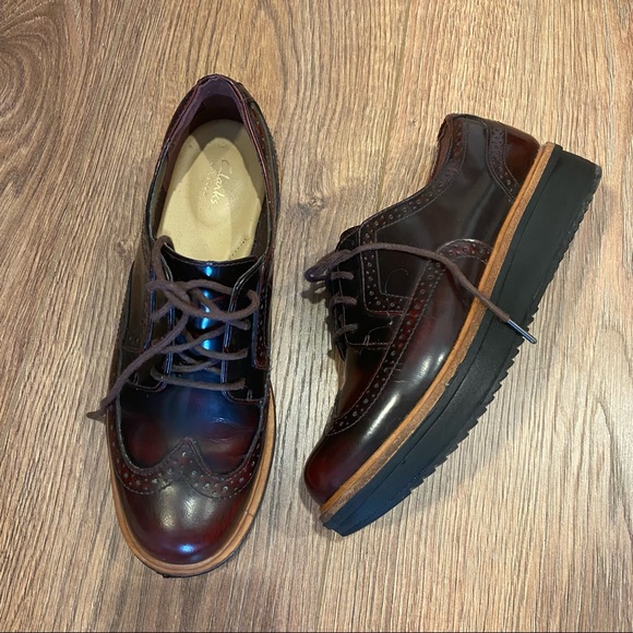 Clarks Teadale Maira Oxfords in Genuine Maroon Patent Leather - Picture 8 of 12